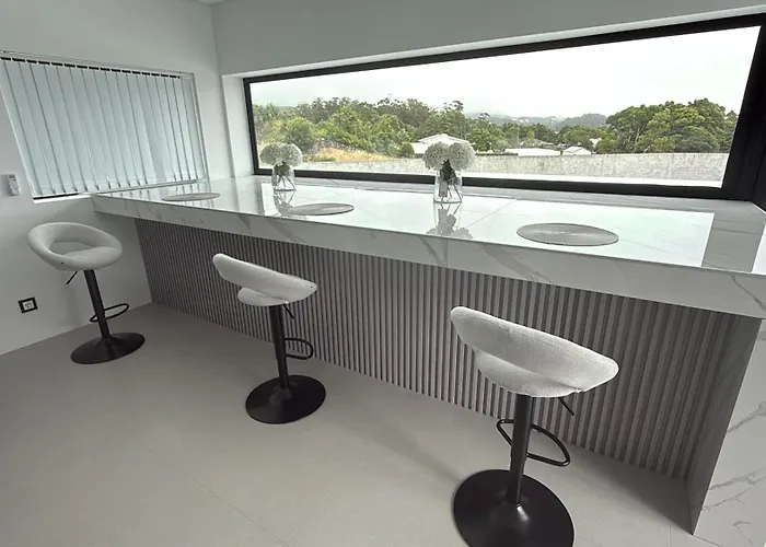 Bella Casa - * أنغرا دو إِراويزو