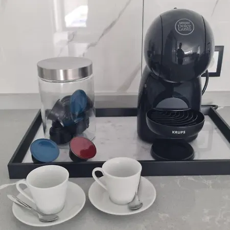 Bella Casa - Lägenhetshotell Angra do Heroísmo