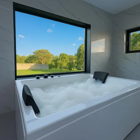 Bella Casa - Lägenhetshotell 3*